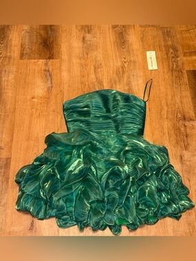Cinderella Green Ruffled Strapless Party Dress